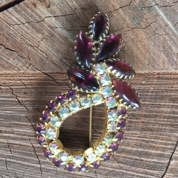 Purple Aurora Borealis Vintage Brooch - Picture 1 of 6